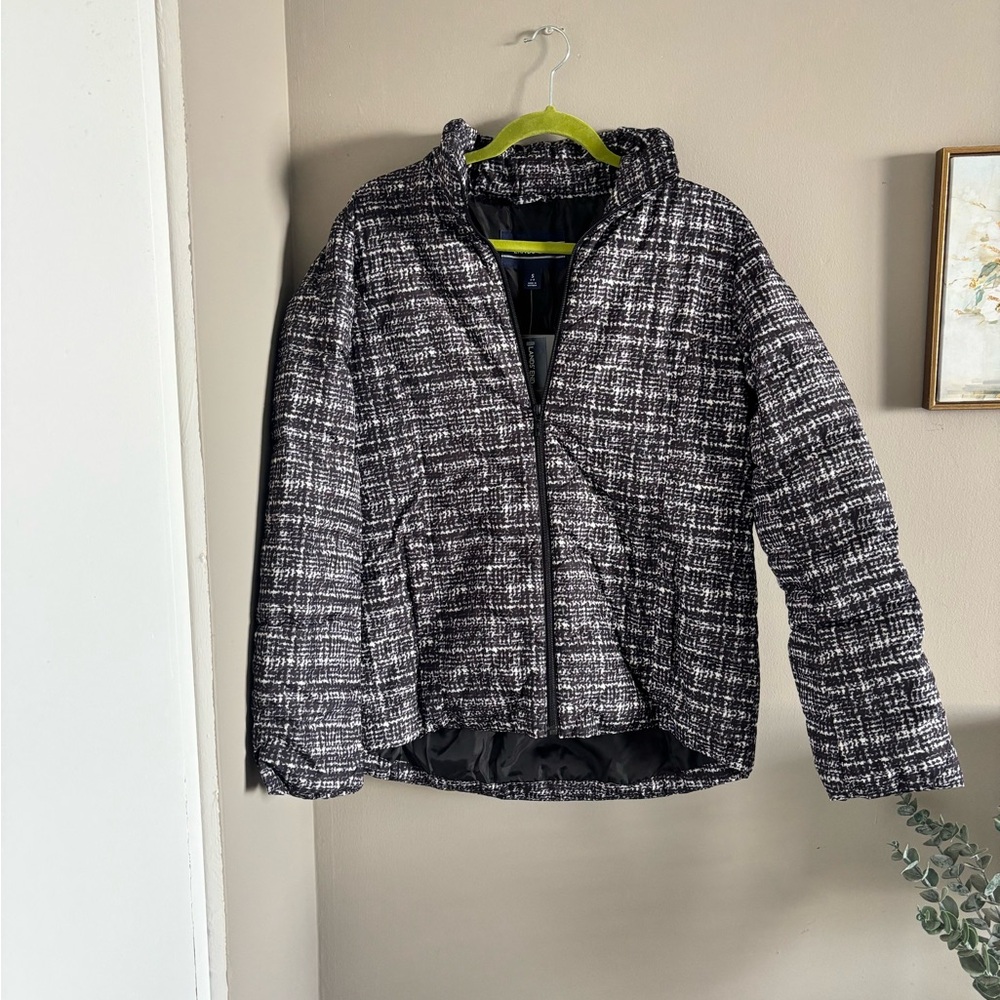 Lands' End Women's Black and White Puffer Jacket